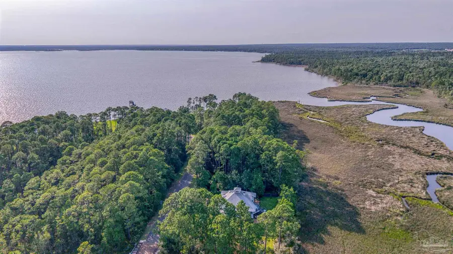 4596 Bayside Dr, Milton, FL 32583 - #3