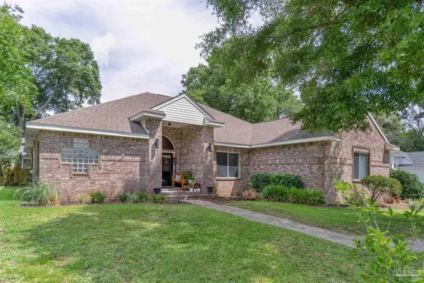 6044 Forest Green Rd, Pensacola, FL 32505