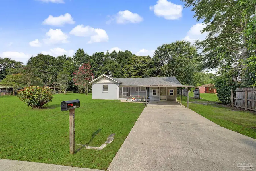 4553 Arcadia St, Milton, FL 32583 - #2