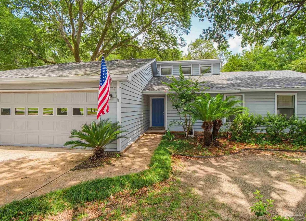 5682 Windsong Dr, Milton, FL 32570 - #1