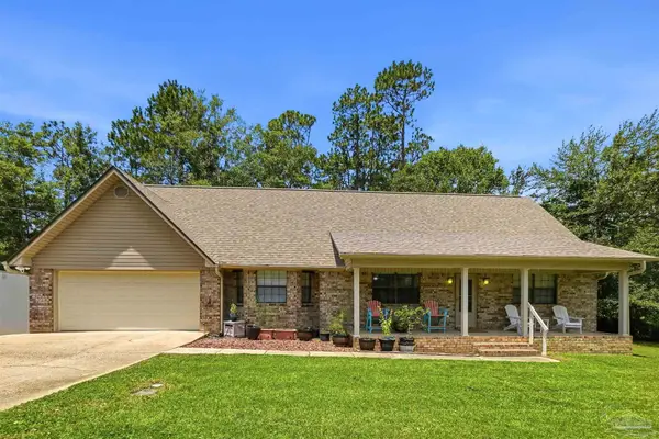 5820 Pamona St, Milton, FL 32583