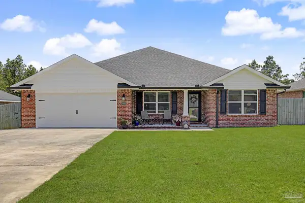 5643 Burr St, Milton, FL 32570