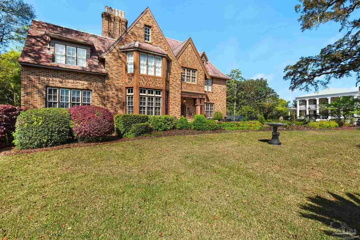 1125 N Spring St, Pensacola, FL 32501 - #1