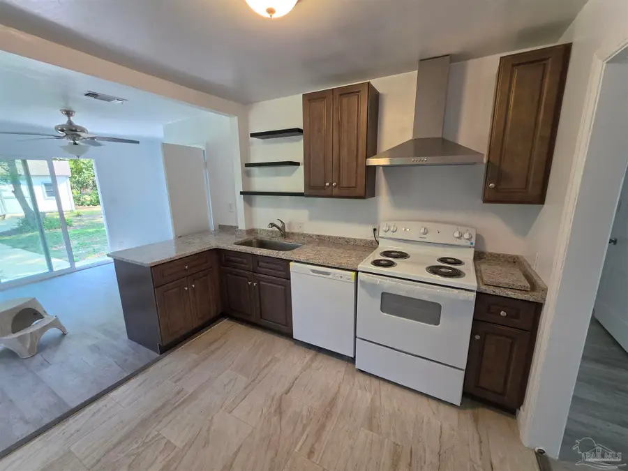 203 Henry St, Pensacola, FL 32507 - #2