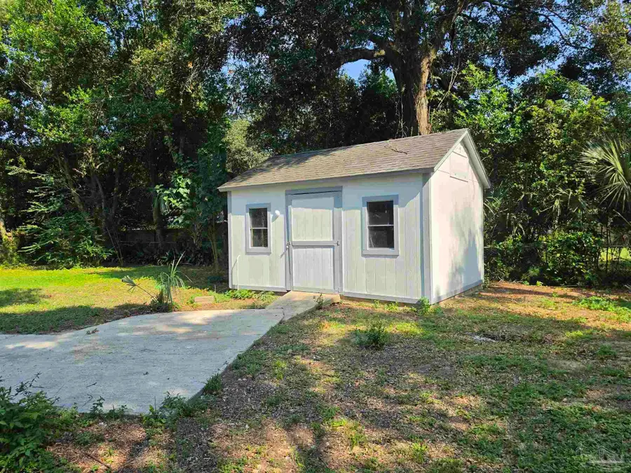 203 Henry St, Pensacola, FL 32507 - #3
