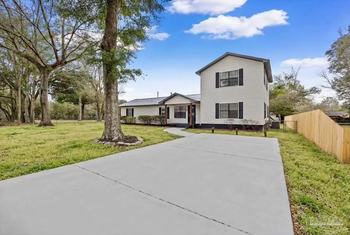 4133 Lawrence Ave, Pace, FL 32571 - #1