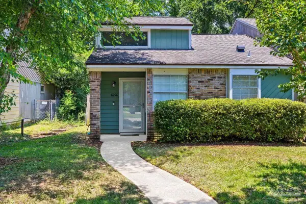 8298 Kause Rd, Pensacola, FL 32506