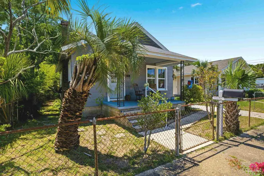 17 N F St, Pensacola, FL 32502 - #3