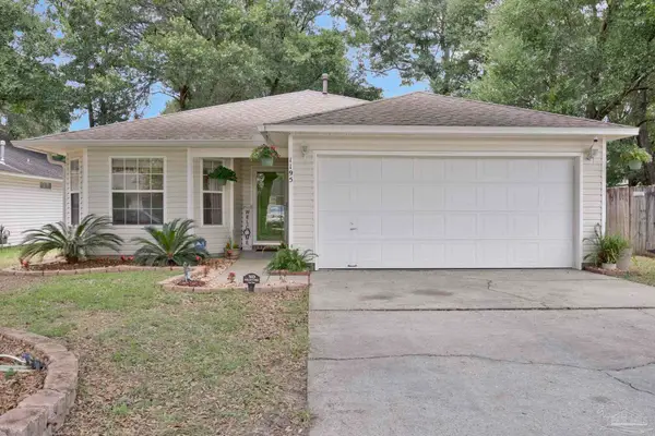 1195 Simpson St, Pensacola, FL 32526