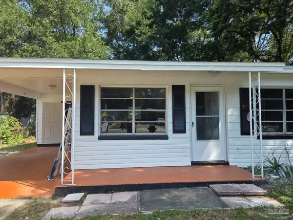 706 Baker St, Pensacola, FL 32505