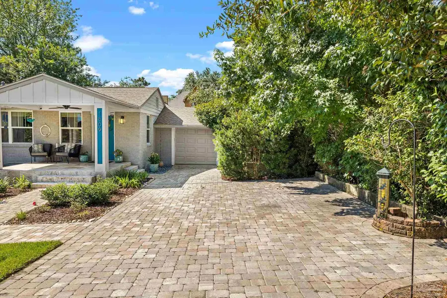 1809 E Lloyd St, Pensacola, FL 32503 - #2
