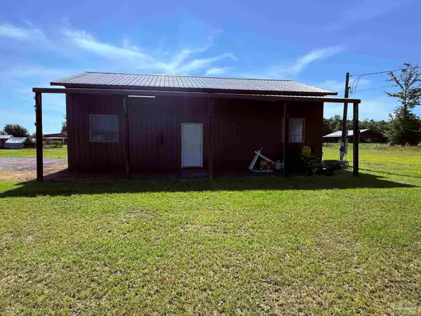 2765 Hwy 182, Jay, FL 32565