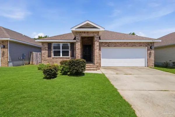 5673 Guinevere Ln, Milton, FL 32583