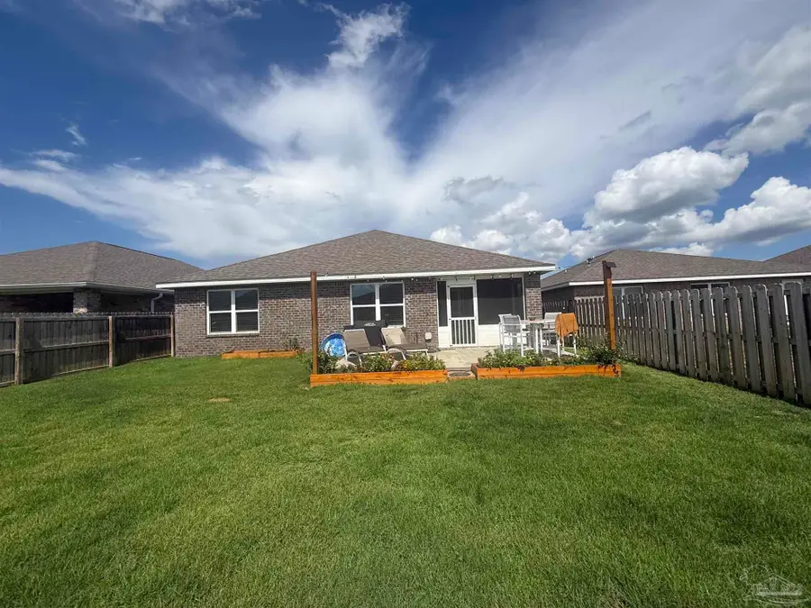 4742 Airmen Dr, Crestview, FL 32539 - #2