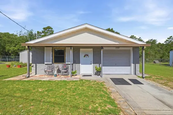 1935 America Ave, Gulf Breeze, FL 32563