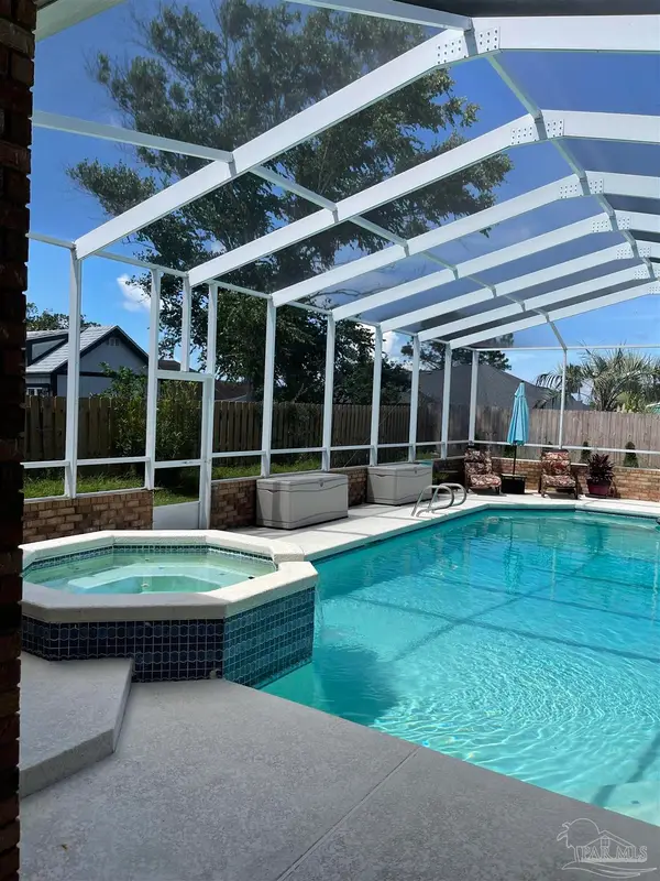 6039 Chandelle SE Chandelle Cir, Pensacola, FL 32507
