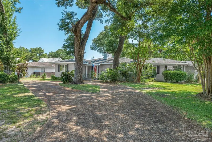 15 Lakeside Dr, Pensacola, FL 32507 - #3