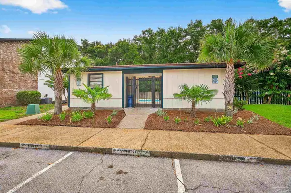2299 Scenic Hwy #L8, Pensacola, FL 32503