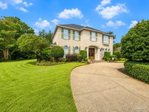 1075 Kelton Blvd, Gulf Breeze, FL 32563