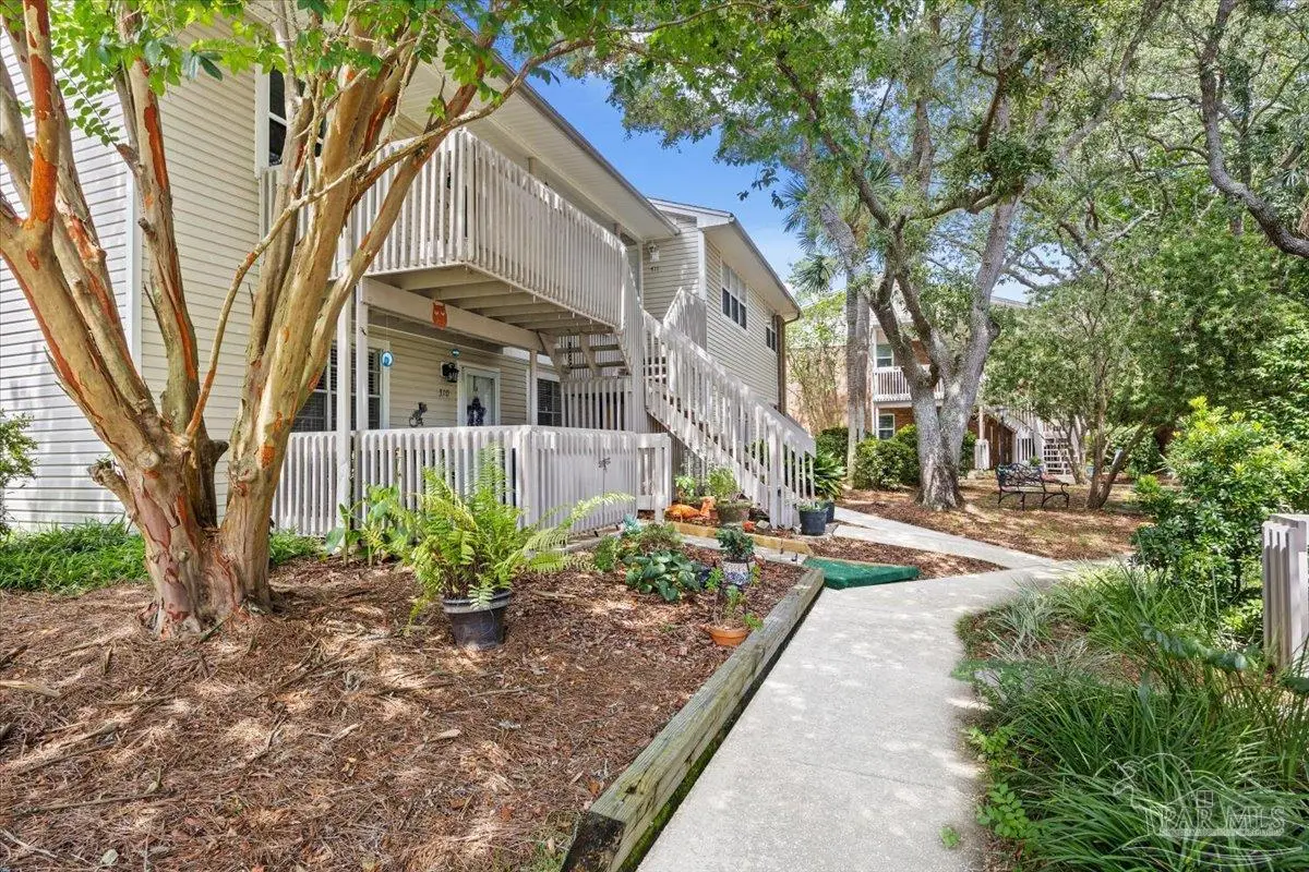 1200 Shoreline Dr, Gulf Breeze, FL 32561 - #1