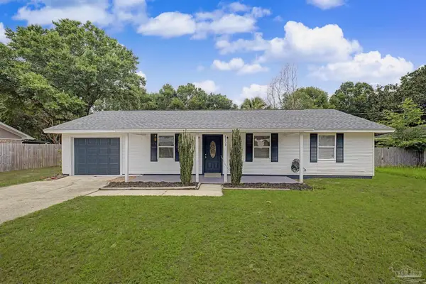 4352 Catawba Dr, Gulf Breeze, FL 32563