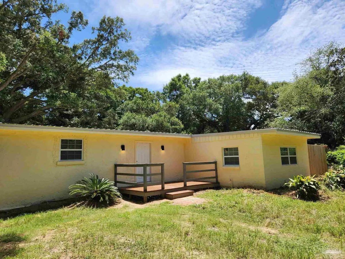 300 Louisiana Dr, Pensacola, FL 32505 - #1