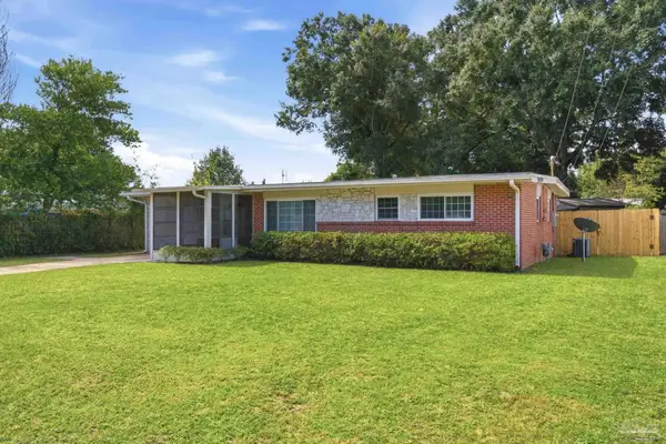 6517 Robin Ave, Milton, FL 32570
