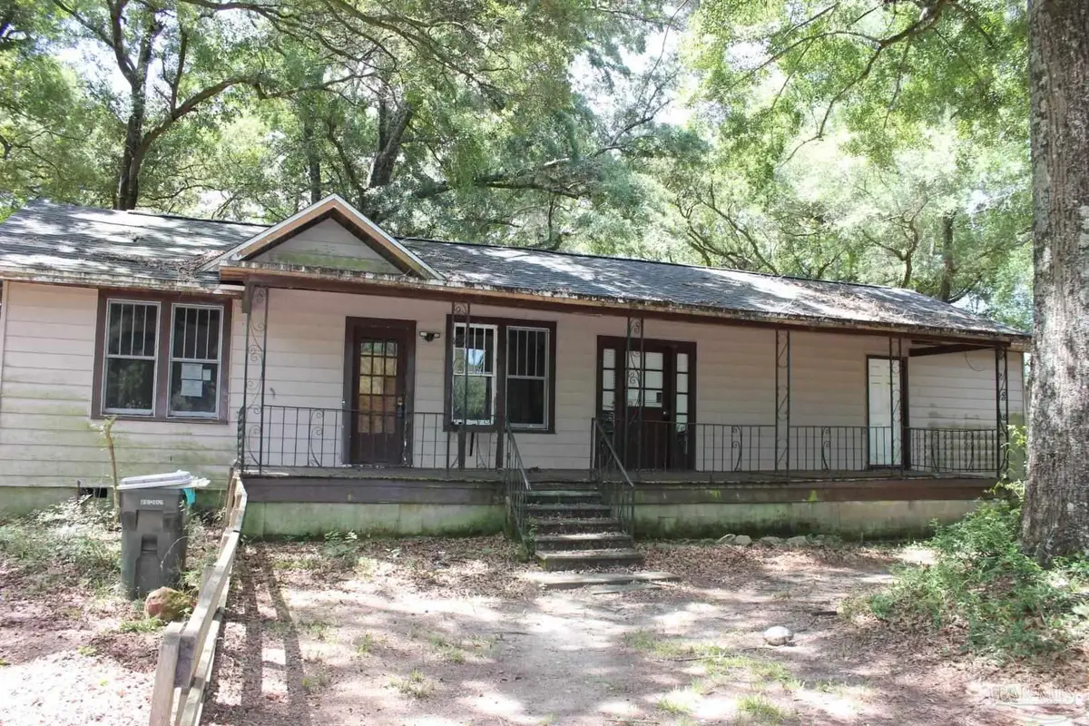 6691 Wonderlake Rd, Pensacola, FL 32526 - #1