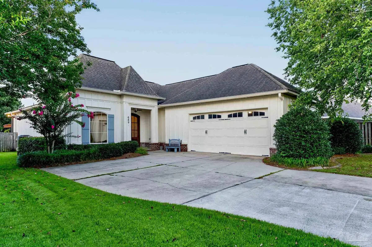 689 Norman Ln, Fairhope, AL 36532 - #1