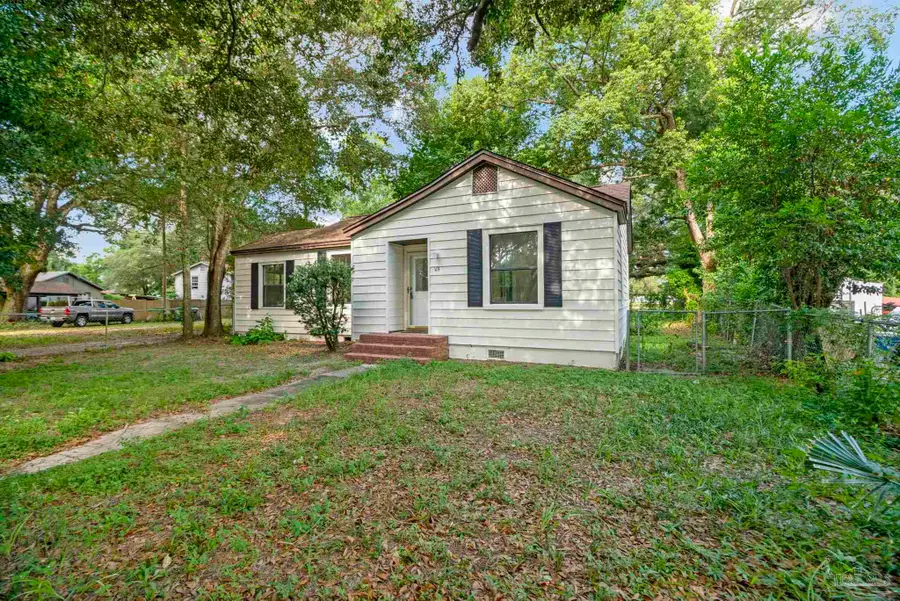 119 Manchester St, Pensacola, FL 32507 - #3