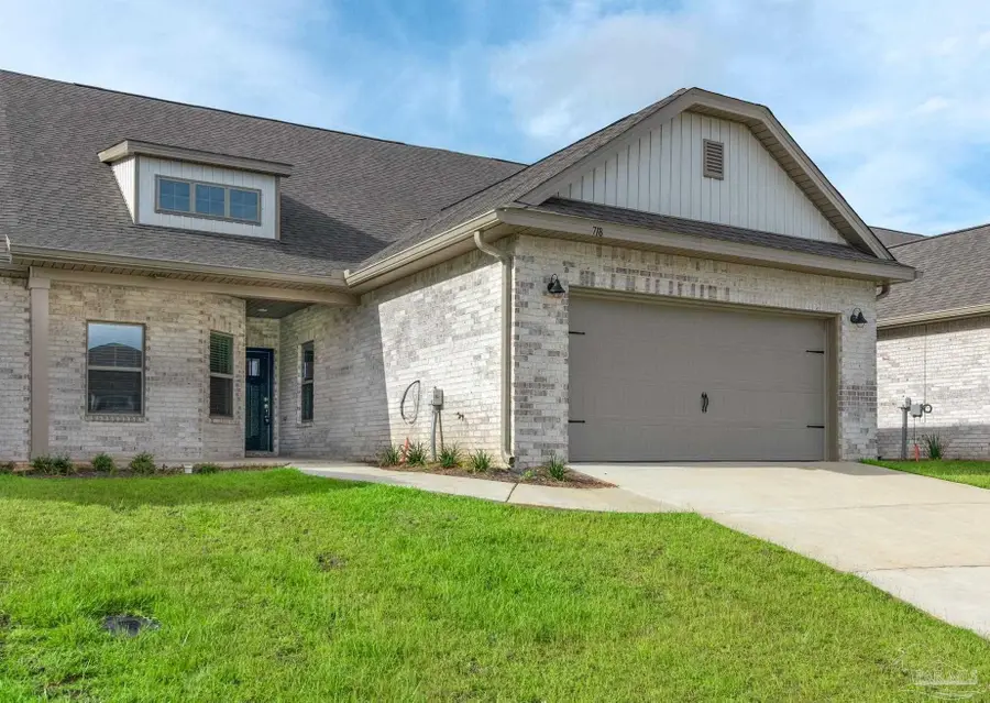 718 Canary Ct, Cantonment, FL 32533 - #2