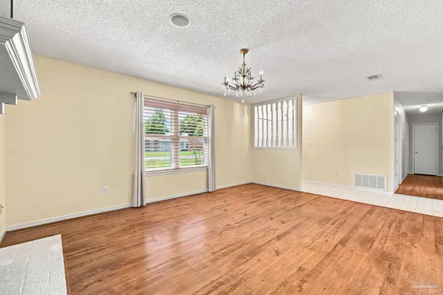 6639 Chicago Ave, Pensacola, FL 32526 - #3