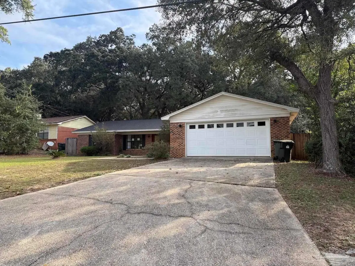 5748 Princeton Dr, Pensacola, FL 32526 - #1