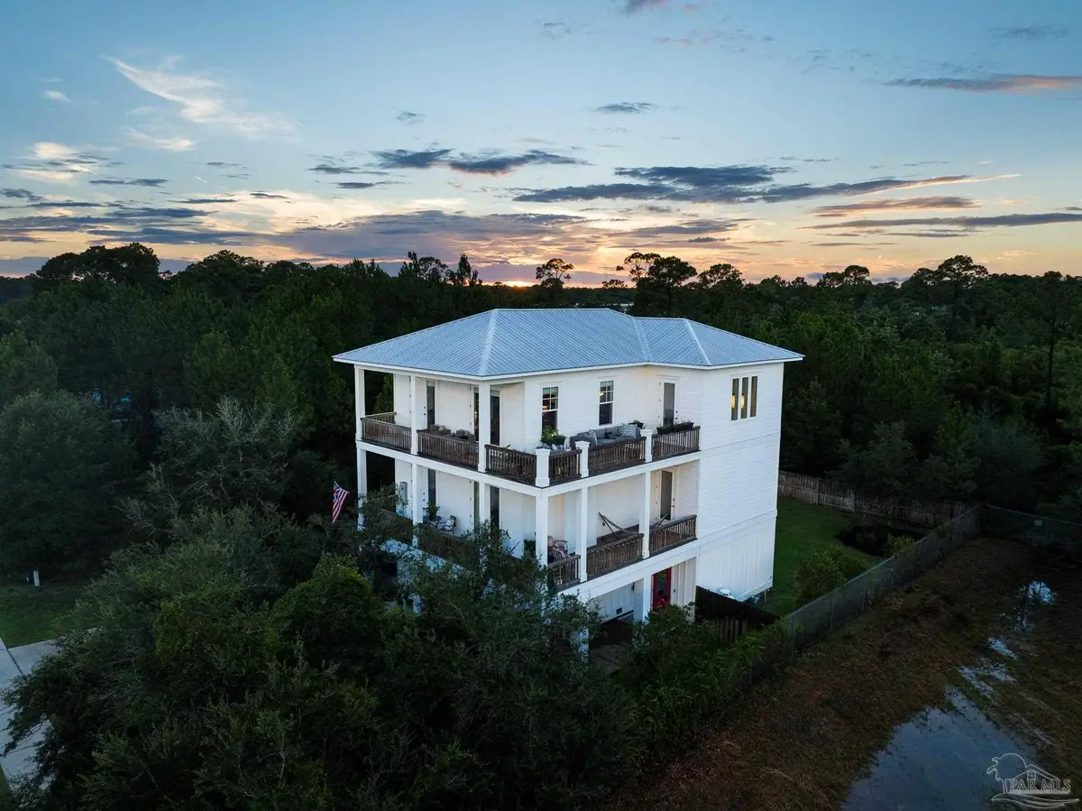 1557 Winding Shore Dr, Gulf Breeze, FL 32563 - #1