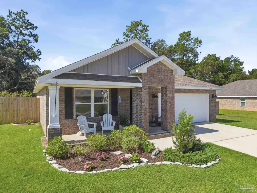 5126 Gaineswood Dr, Milton, FL 32583 - #3