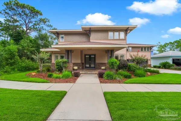 10690 Close Hauled Rd, Pensacola, FL 32507