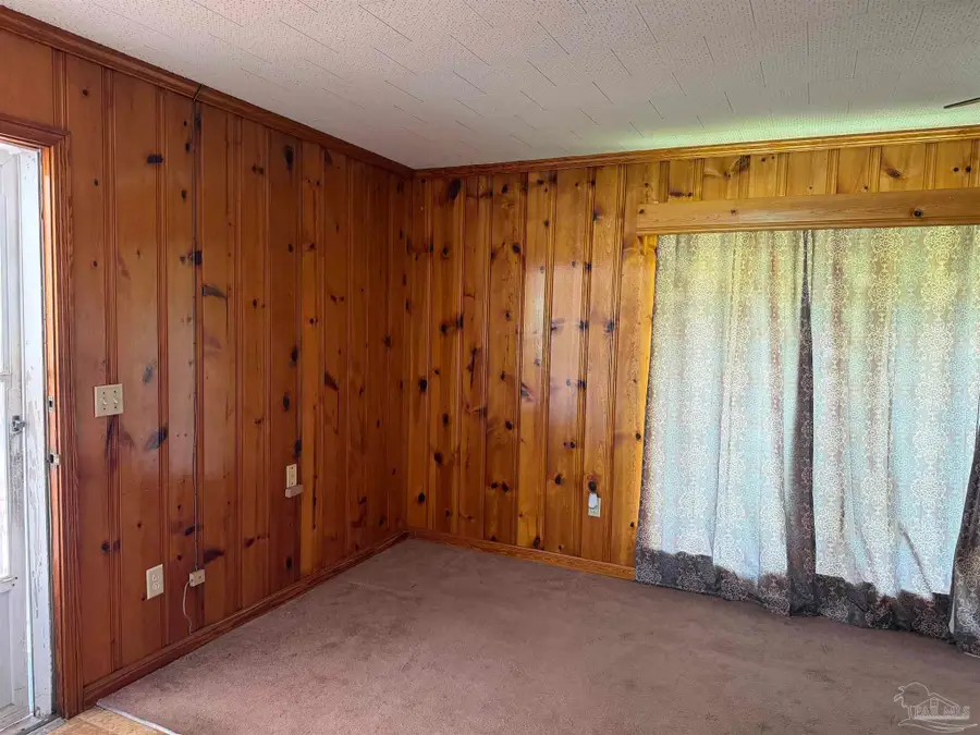 211 7th Ave, Atmore, AL 36502 - #3