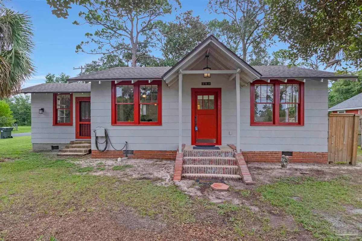 300 S 2nd St, Pensacola, FL 32507 - #1