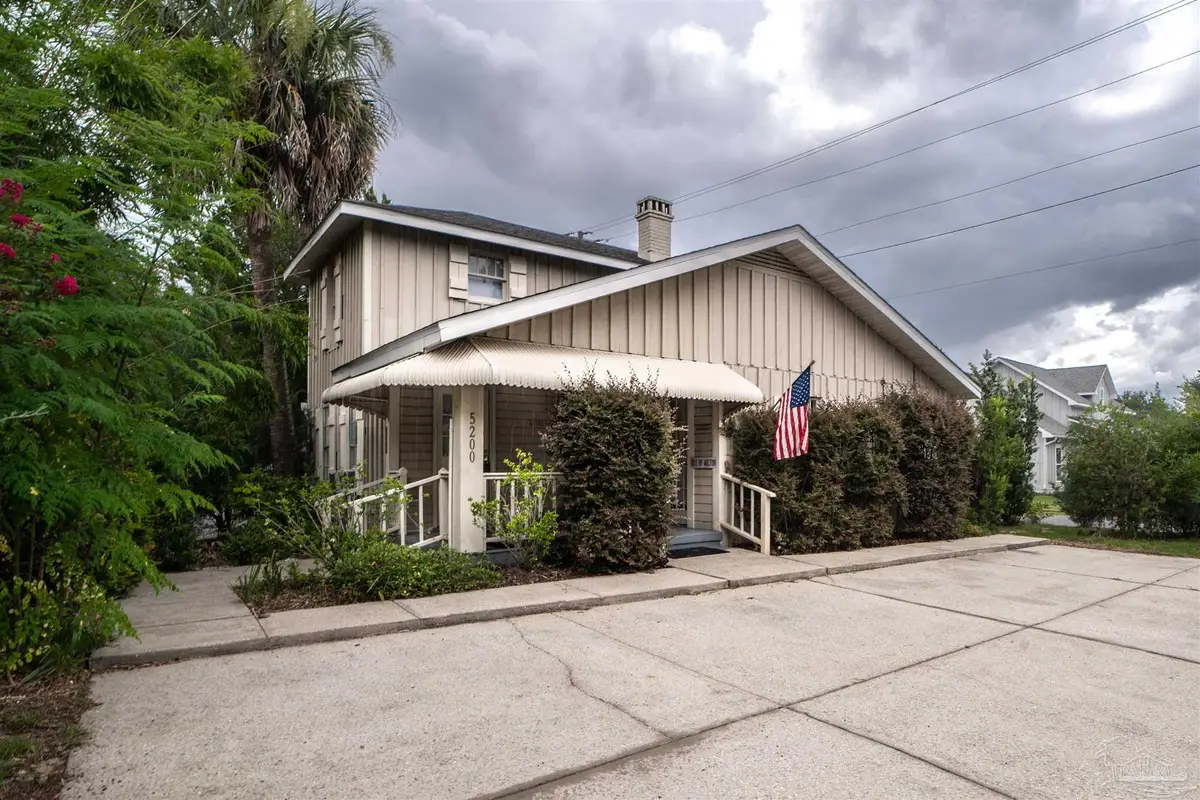 5200 Canal St, Milton, FL 32570 - #1