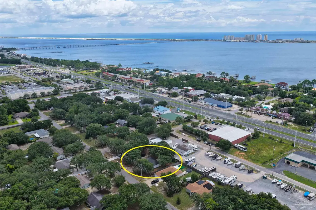 8137 Fourth St, Navarre, FL 32566 - #1