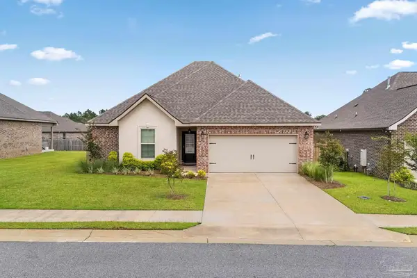 3174 Mountain Laurel Tr, Cantonment, FL 32533