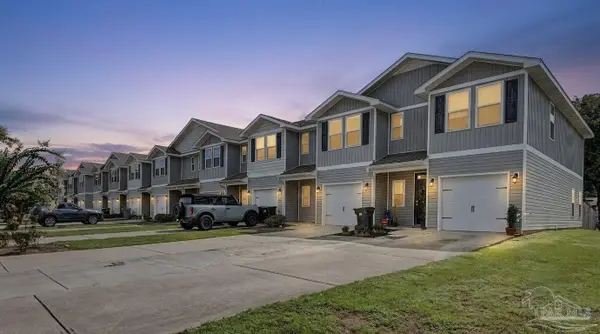 6004 Royal Port Ct, Pensacola, FL 32526
