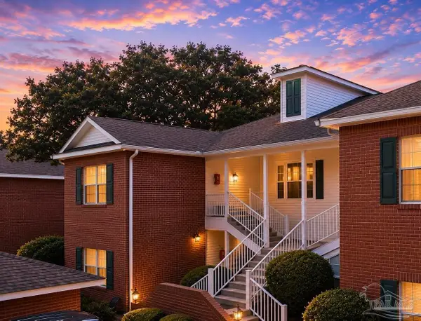 5860 Spanish Trail #E, Pensacola, FL 32504
