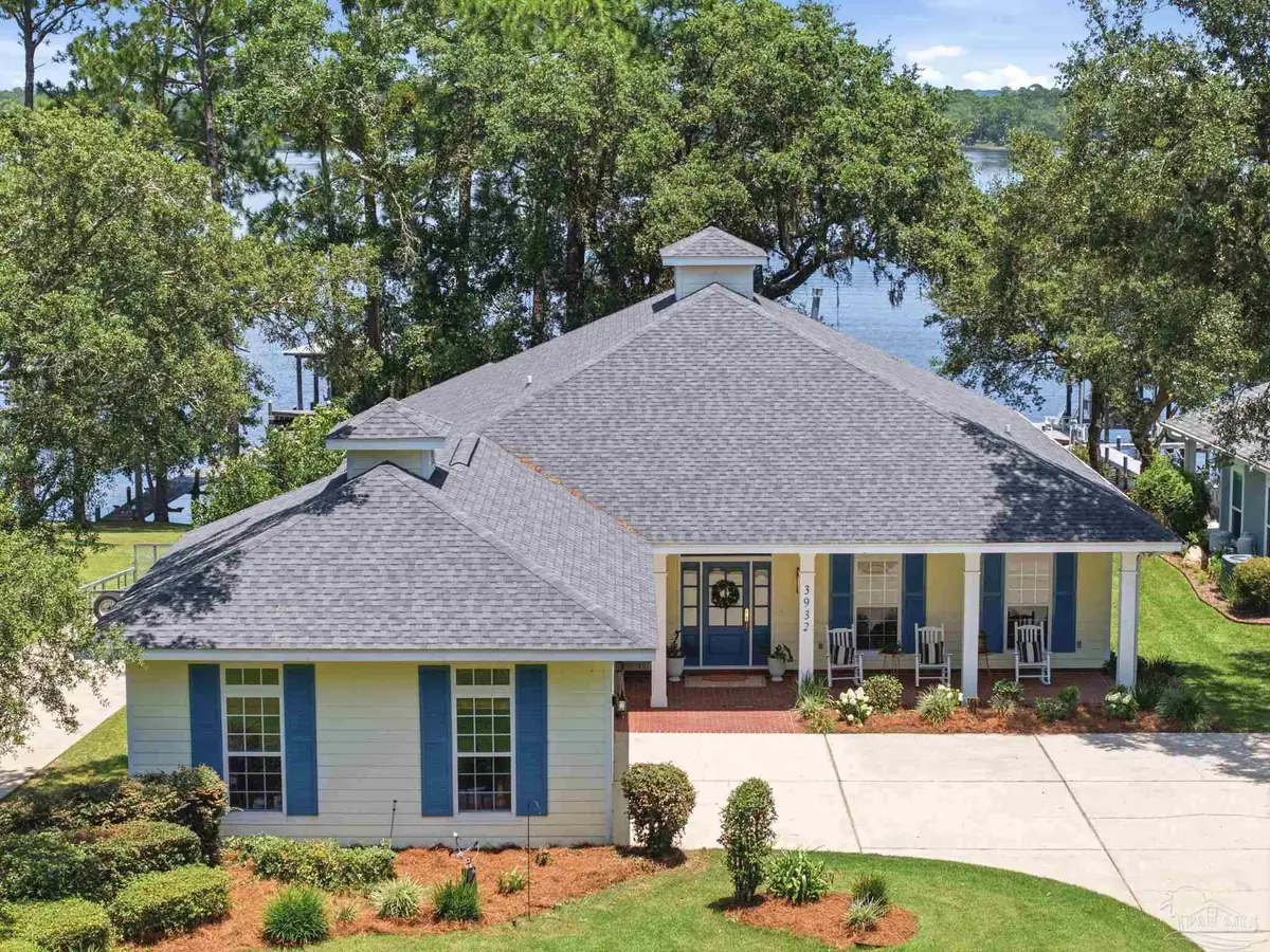 3932 Plantation Cove Ct, Milton, FL 32583 - #1