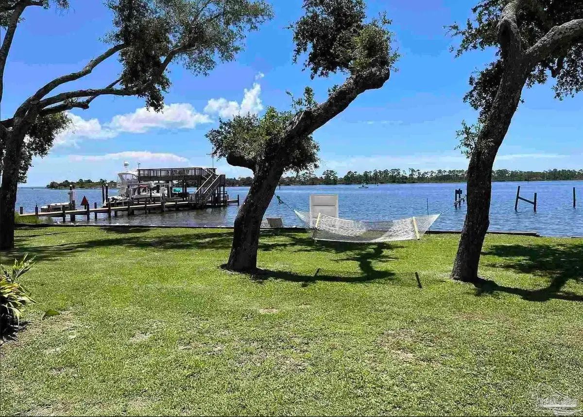 634 1/2 Silvershore Dr, Pensacola, FL 32507 - #1