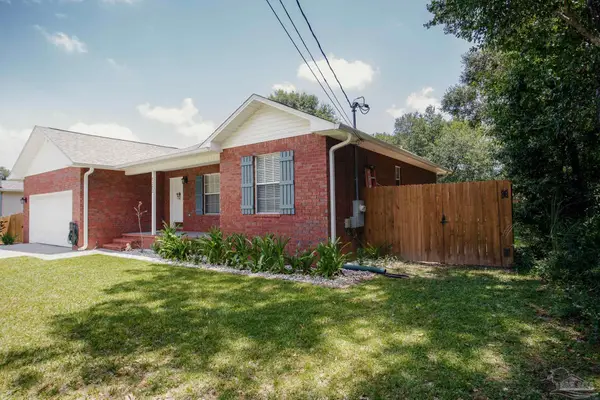 7282 Birdie Ln, Milton, FL 32570