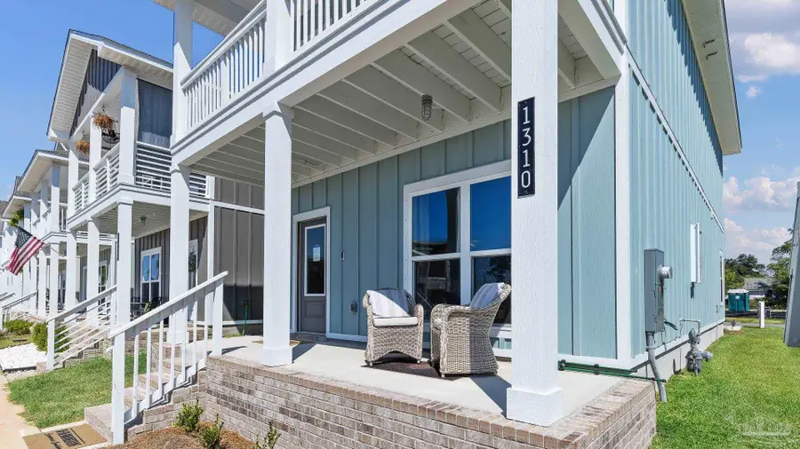 1370 W Zarragossa St, Pensacola, FL 32502 - #3