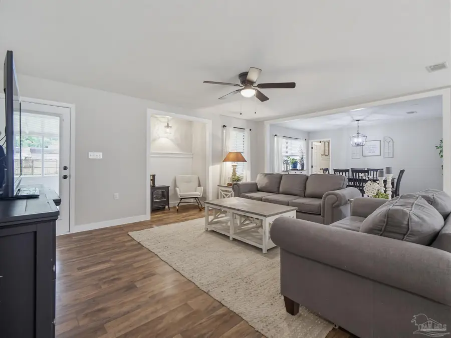 5905 Stephanie Dr, Milton, FL 32570 - #2