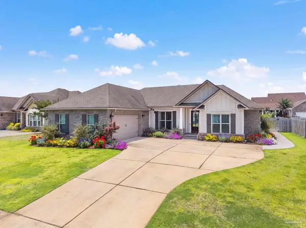 2437 Okatie Ln, Cantonment, FL 32533