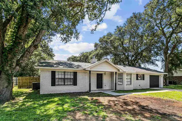4636 Evelyn St, Pace, FL 32571